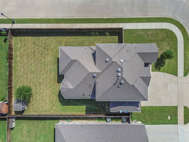 3207 Woodford Drive, Mansfield, TX 76084