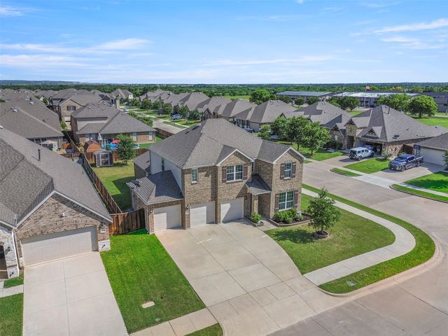 3207 Woodford Drive, Mansfield, TX 76084