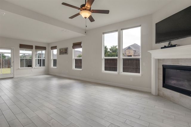 3207 Woodford Drive, Mansfield, TX 76084