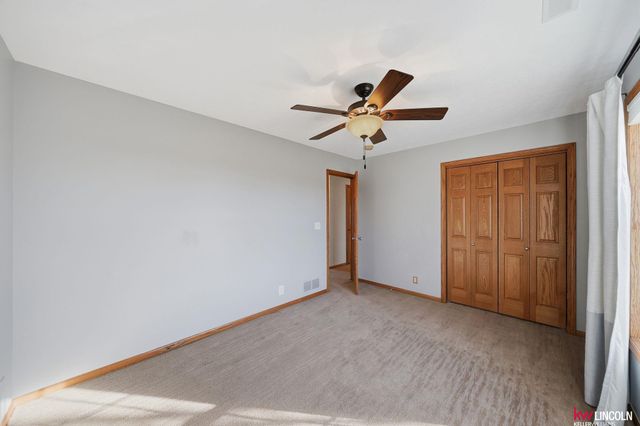 6851 Shadow Ridge Road, Lincoln, NE 68512