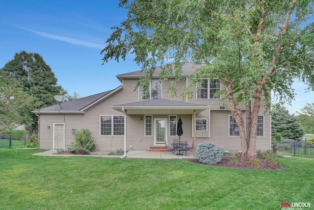 6851 Shadow Ridge Road, Lincoln, NE 68512