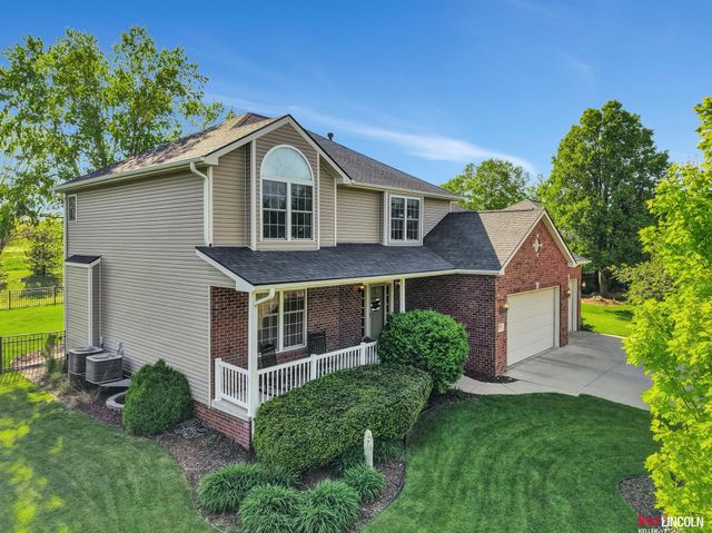 6851 Shadow Ridge Road, Lincoln, NE 68512