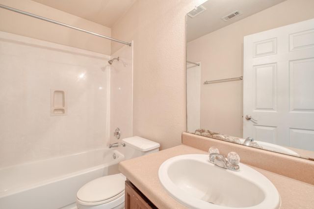 7412 Cayenne LN, Austin, TX 78741