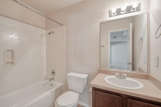 7412 Cayenne LN, Austin, TX 78741