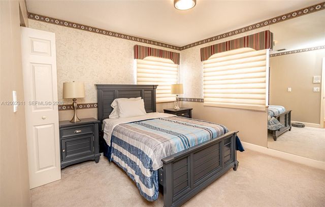 6772 NW 111th Ave, Doral, FL 33178