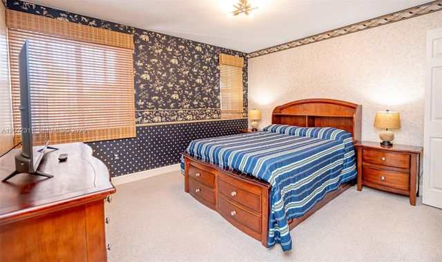 6772 NW 111th Ave, Doral, FL 33178