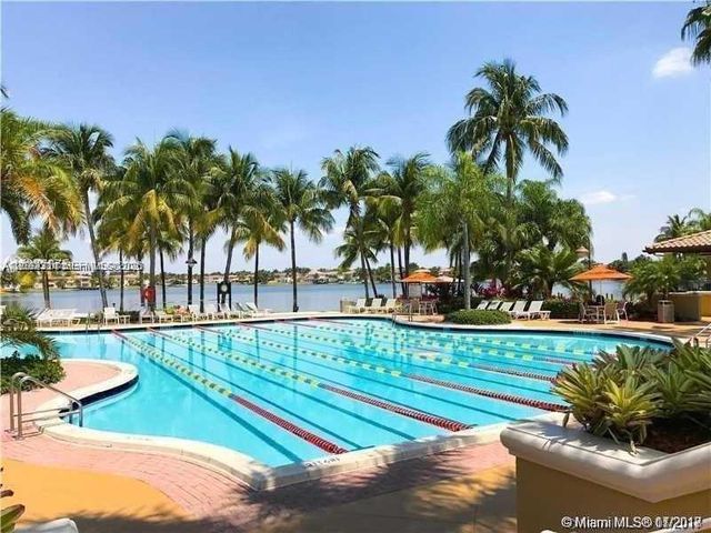 6772 NW 111th Ave, Doral, FL 33178