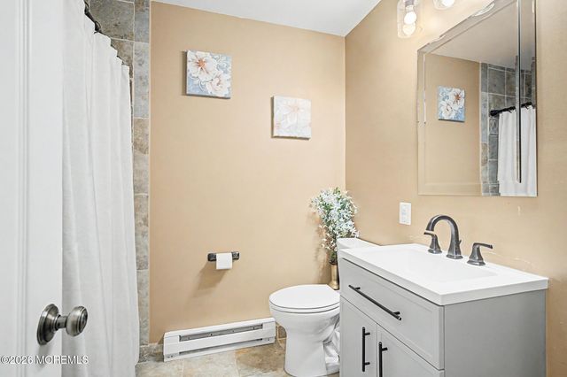 2528 Lexington Court, Jackson, NJ 08527