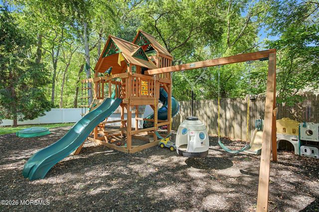 2528 Lexington Court, Jackson, NJ 08527