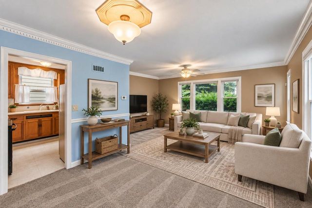 1530 S 90th STREET, West Allis, WI 53214