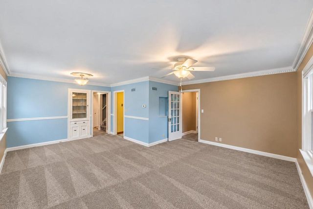 1530 S 90th STREET, West Allis, WI 53214