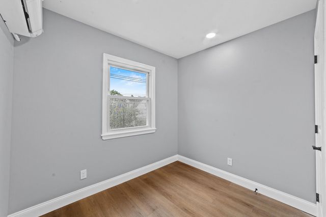 129 Drake Avenue, New Rochelle, NY 10805