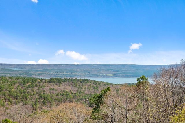 125 Chelsea Drive, Fairfield Bay, AR 72088