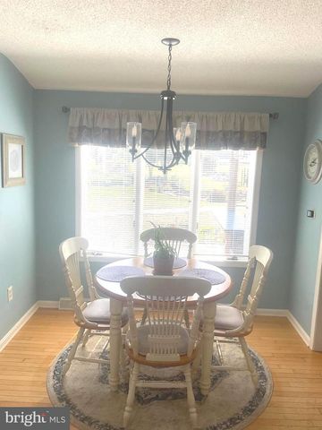 560 TROON RD, Dover, DE 19904