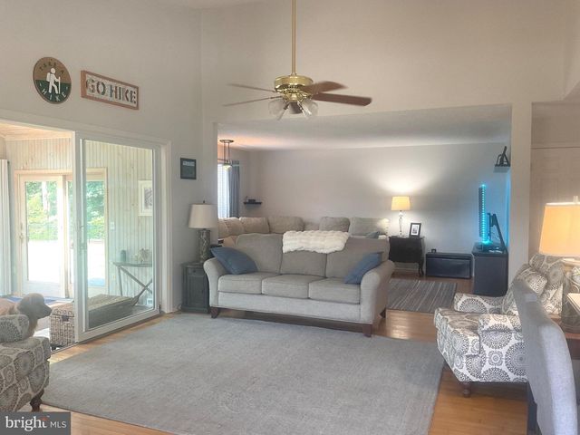 560 TROON RD, Dover, DE 19904