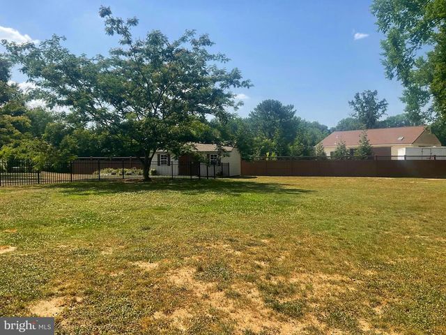 560 TROON RD, Dover, DE 19904