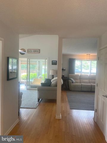 560 TROON RD, Dover, DE 19904