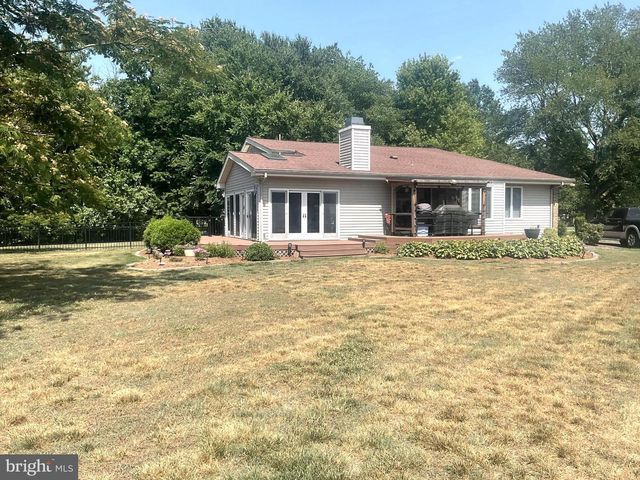 560 TROON RD, Dover, DE 19904