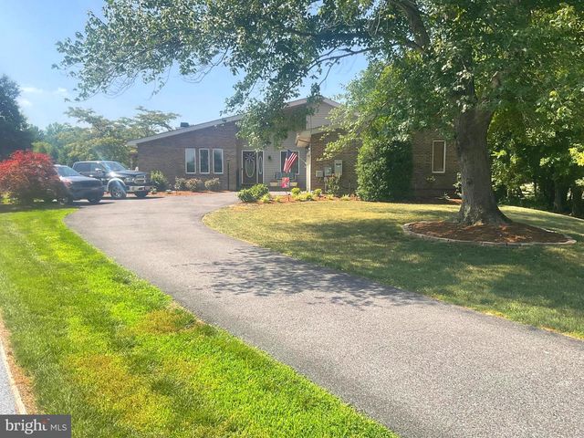 560 TROON RD, Dover, DE 19904