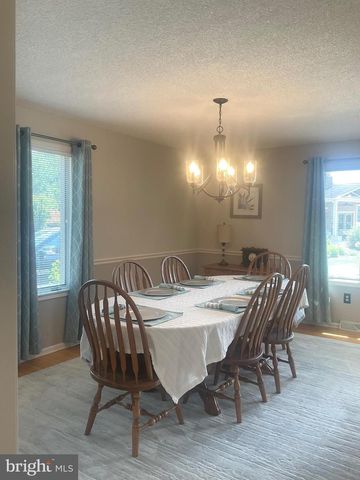 560 TROON RD, Dover, DE 19904