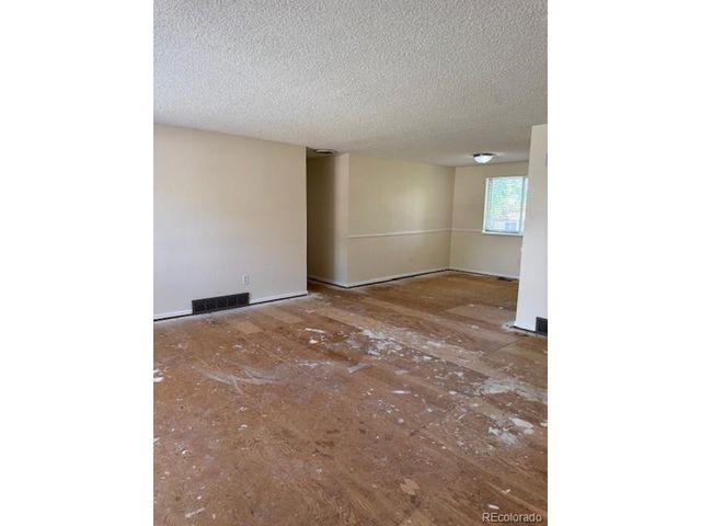 16180 E Flora Pl, Aurora, CO 80013