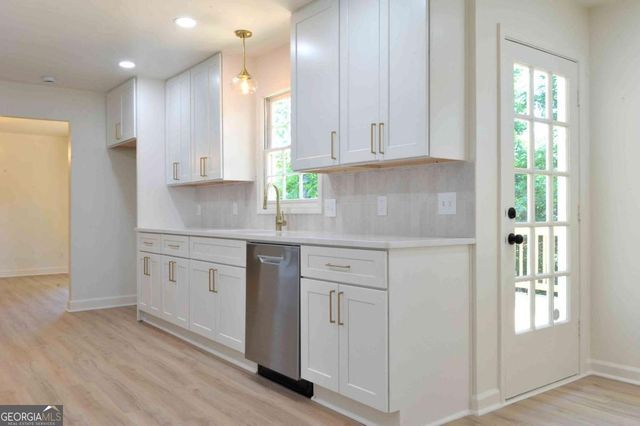 5250 Beech Forest Drive SW, Lilburn, GA 30047