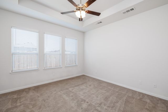 336 Emerald Creek Drive, Fort Worth, TX 76131