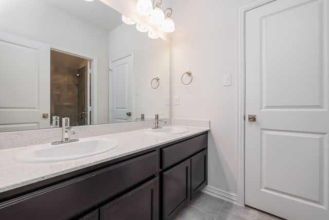 336 Emerald Creek Drive, Fort Worth, TX 76131