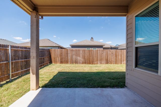 336 Emerald Creek Drive, Fort Worth, TX 76131