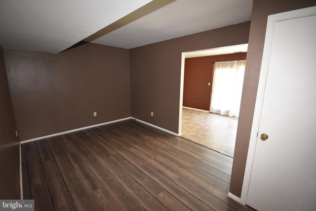 1006 POPE ST, Burlington, NJ 08016