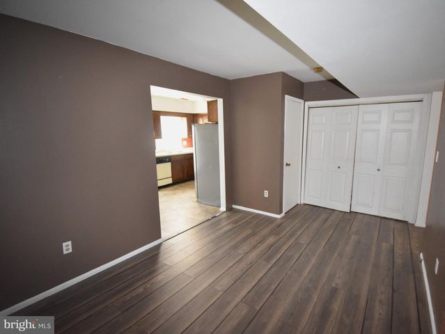 1006 POPE ST, Burlington, NJ 08016
