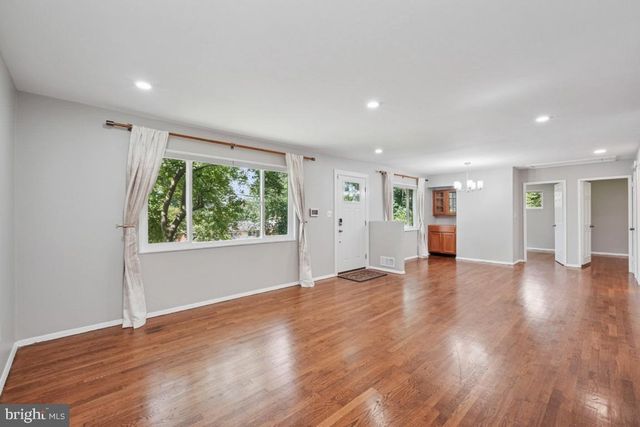 4065 TANEY AVE, Alexandria, VA 22304