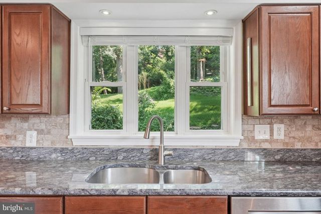 4065 TANEY AVE, Alexandria, VA 22304