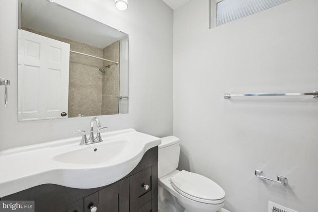 4065 TANEY AVE, Alexandria, VA 22304