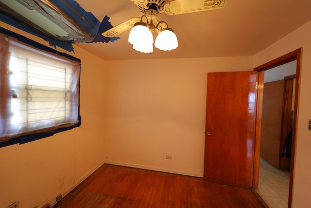 9006 S wallace Street, Chicago, IL 60621