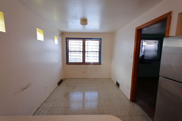 9006 S wallace Street, Chicago, IL 60621