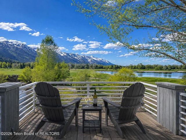 4317 W SPRING VIOLET Court, Wilson, WY 83014