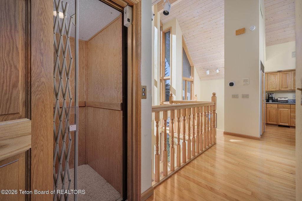 4317 W SPRING VIOLET Court, Wilson, WY 83014 photo 11