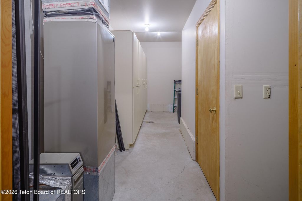 4317 W SPRING VIOLET Court, Wilson, WY 83014 photo 18