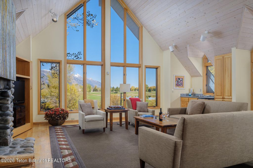 4317 W SPRING VIOLET Court, Wilson, WY 83014 photo 5