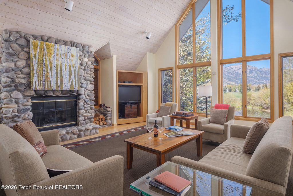 4317 W SPRING VIOLET Court, Wilson, WY 83014 photo 6