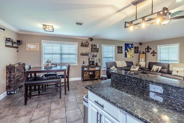 173 Casa Drive, Gray, LA 70359