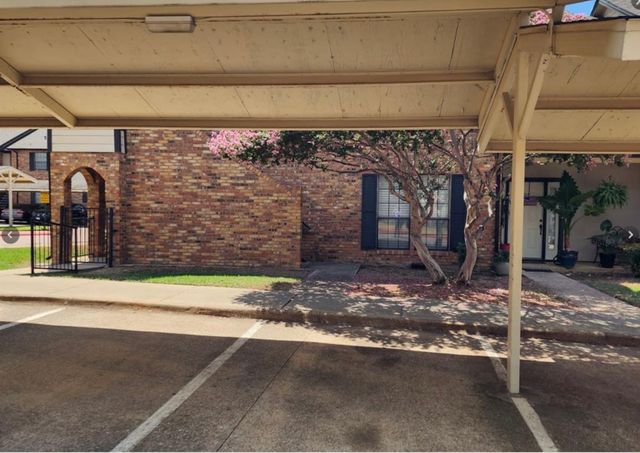 2835 Keller Springs 502, Carrollton, TX 75006