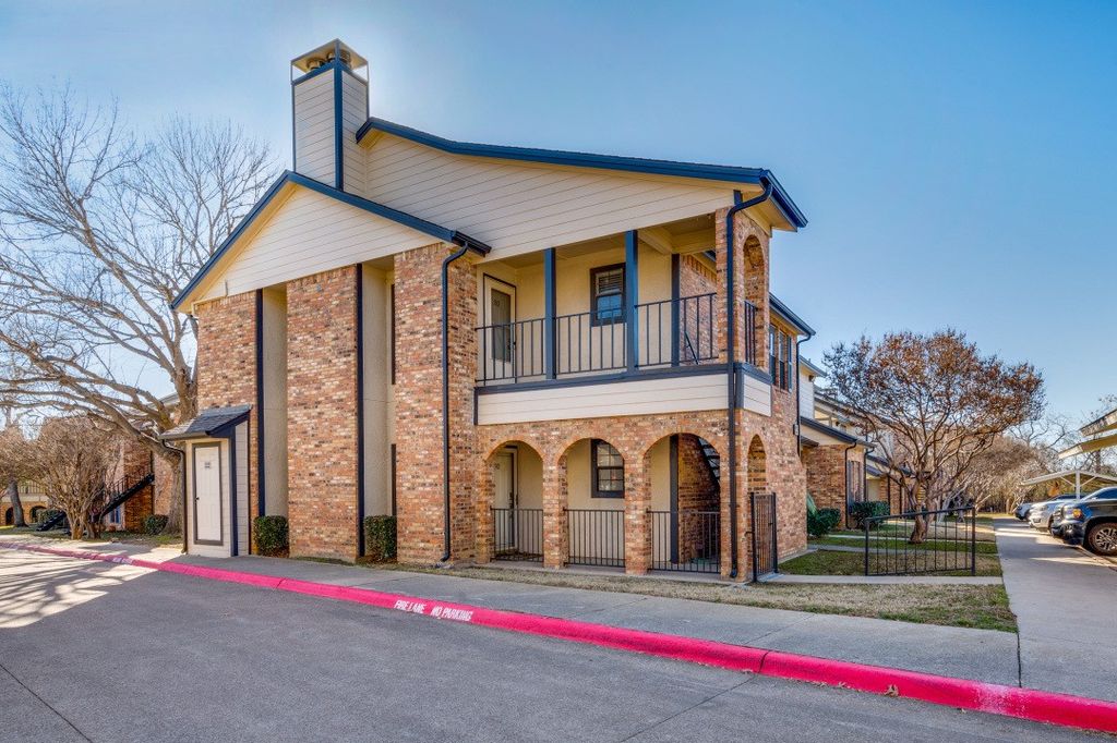 2835 Keller Springs 502, Carrollton, TX 75006