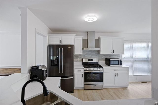 9 CROSS POINTE Way, Hiram, GA 30141