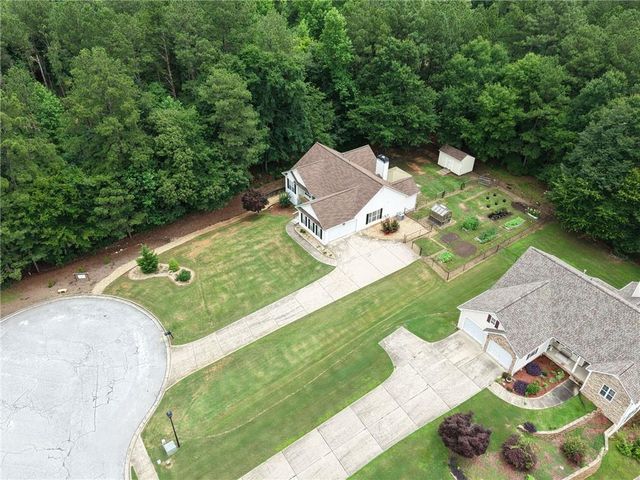 9 CROSS POINTE Way, Hiram, GA 30141