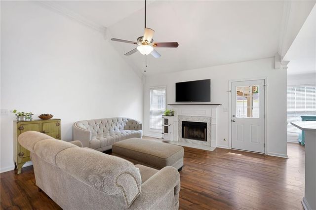 9 CROSS POINTE Way, Hiram, GA 30141