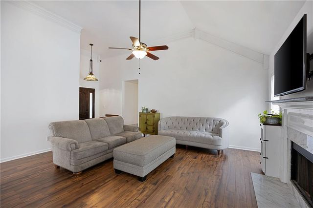 9 CROSS POINTE Way, Hiram, GA 30141