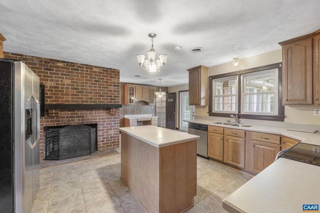 4979 JACOBS RUN LN, Earlysville, VA 22936