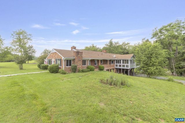 4979 JACOBS RUN LN, Earlysville, VA 22936